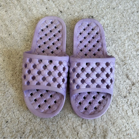 Lavender Women's Comfort Slippers/ slide sandals with smiley faces - Picture 1 of 6